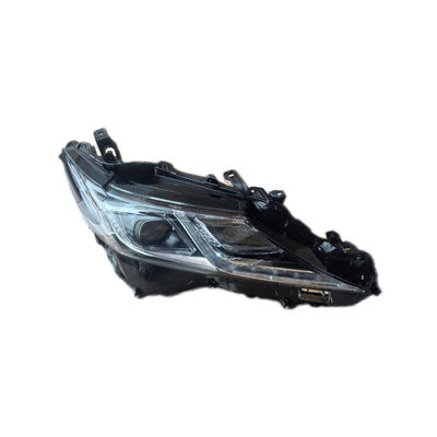 Καλή τιμή. 8115006E50 Toyota Camry προβολέας εμπρός και πίσω λαμπτήρα σε πλαστικό υλικό με λευκό χρώμα σε απευθείας σύνδεση
