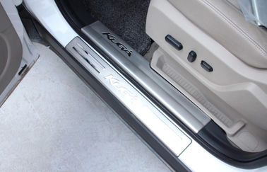 Καλή τιμή. Ford Escape-Kuga 2013 Πλάκες πόρτας από ανοξείδωτο χάλυβα, εσωτερικό και εξωτερικό πεντάλ πόρτας σε απευθείας σύνδεση