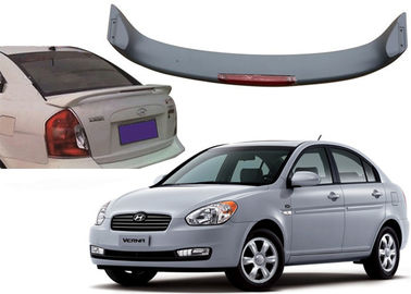 Καλή τιμή. Auto Sculpt Roof Spoiler με φως LED για την Hyundai Accent Verna 2000 και 2007 σε απευθείας σύνδεση